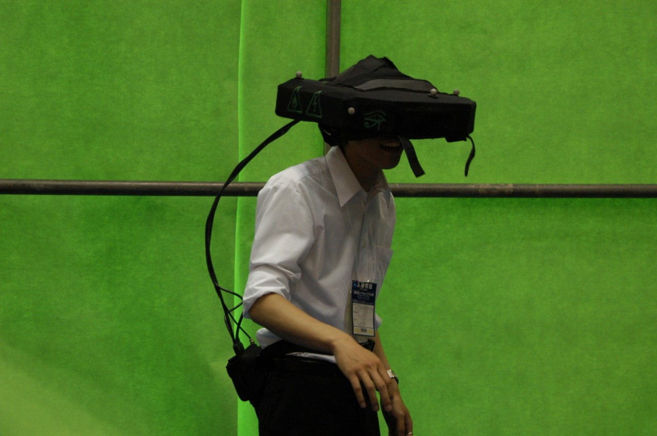 【西川善司のモバイルテックアラカルト】第3回: VR対応型HMDの構造