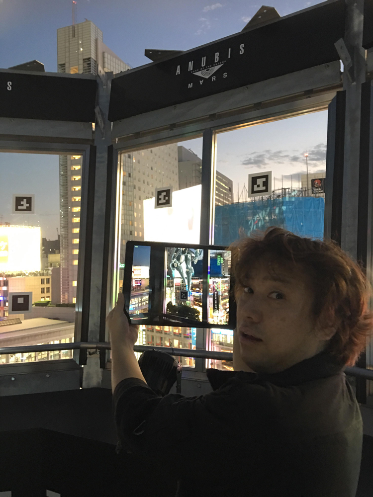 ANUBIS ZONE OF THE ENDERS : Ｍ∀ＲＳ渋谷上空ARバトルを体験：街中でスマホARを楽しむとはこういうことだ!?【第52回: 西川善司のモバイルテックアラカルト】